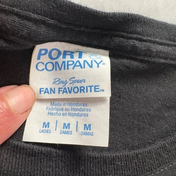 Green Day Oakland CA Graphic T-Shirt Medium Ladies Crew Neck Black Short Sleeve - Picture 5 of 9